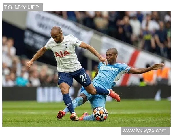 弗莱顿与曼城比赛因天气原因延期球迷期待新赛程安排